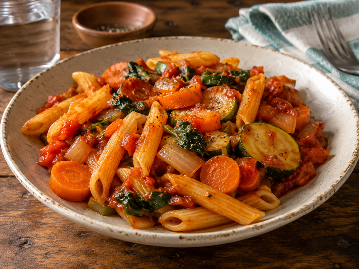 Pasta with tomato sauce and vegetables